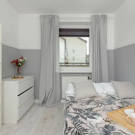 Spacious Family With 3 Bedrooms In By Renters Apartment Gdansk