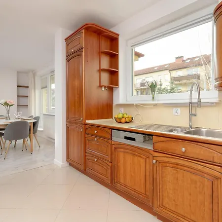 Spacious Family With 3 Bedrooms In By Renters Gdansk
